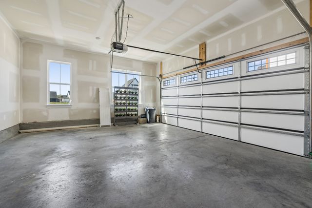 6825 Springwater St, Smyrna, TN 37167