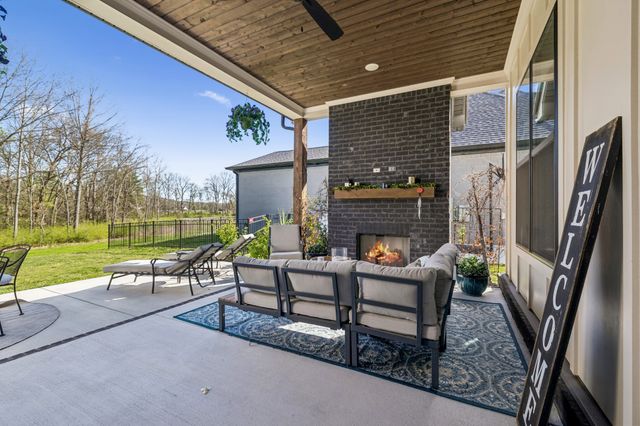 6825 Springwater St, Smyrna, TN 37167