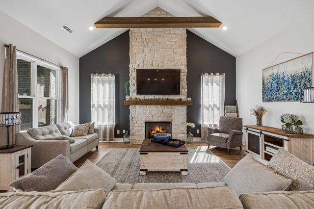 6825 Springwater St, Smyrna, TN 37167