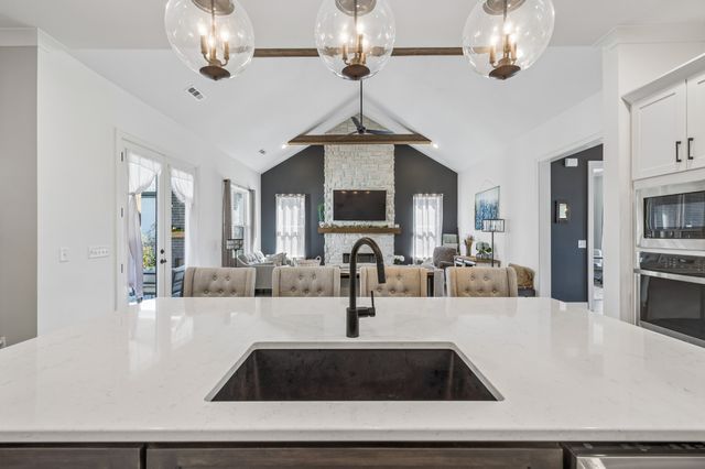 6825 Springwater St, Smyrna, TN 37167