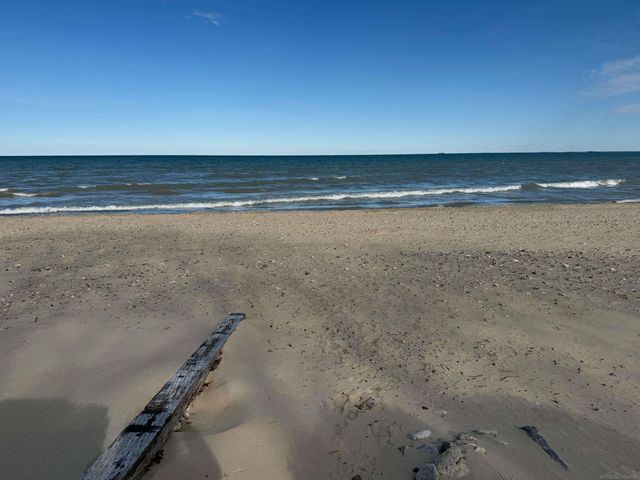 3288 Metcalf Road, Burtchville Twp, MI 48059