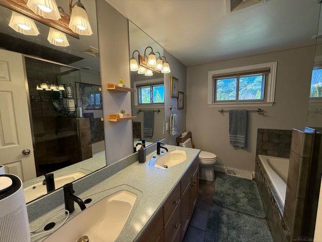 3288 Metcalf Road, Burtchville Twp, MI 48059