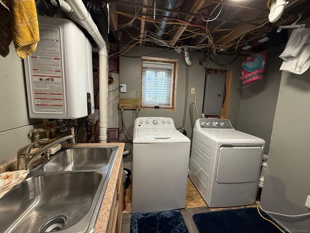 3288 Metcalf Road, Burtchville Twp, MI 48059