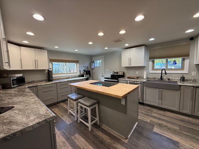 3288 Metcalf Road, Burtchville Twp, MI 48059