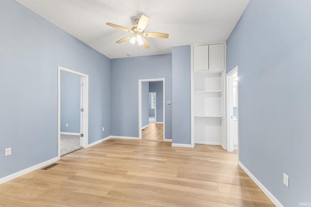 313 W 10Th Street, Muncie, IN 47302