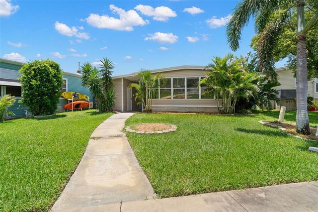 6833 MOUNT ORANGE DRIVE NE 392, St Petersburg, FL 33702
