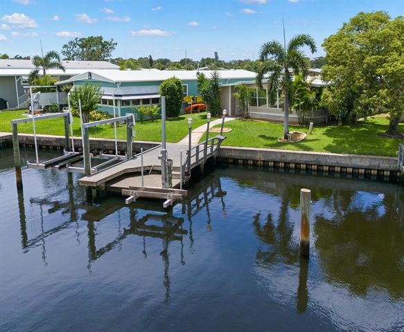 6833 MOUNT ORANGE DRIVE NE 392, St Petersburg, FL 33702