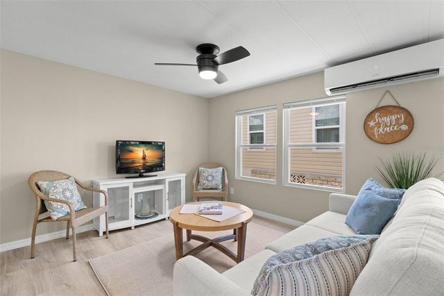 6833 MOUNT ORANGE DRIVE NE 392, St Petersburg, FL 33702