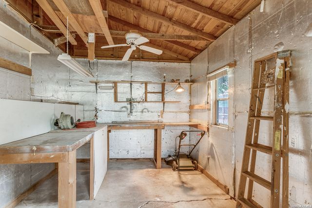 1504 WAVERLY AVE, San Antonio, TX 78201