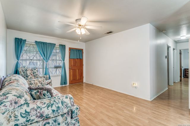 1504 WAVERLY AVE, San Antonio, TX 78201
