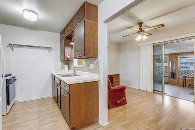 1504 WAVERLY AVE, San Antonio, TX 78201