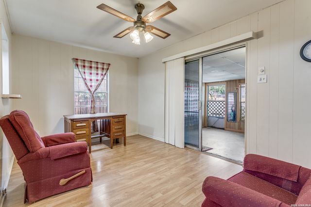 1504 WAVERLY AVE, San Antonio, TX 78201