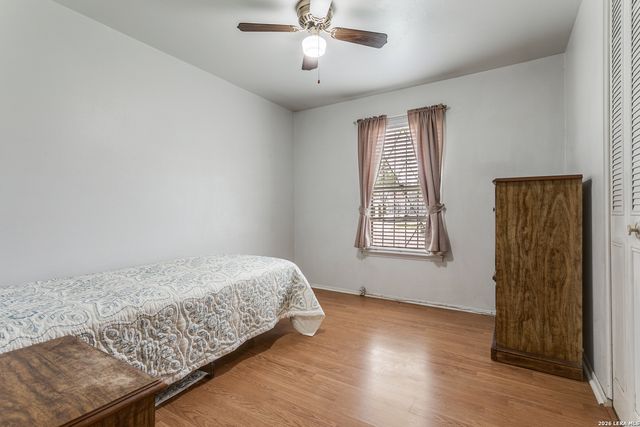 1504 WAVERLY AVE, San Antonio, TX 78201
