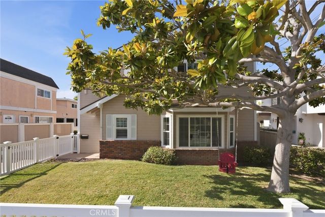 2109 Curtis Avenue A, Redondo Beach, CA 90278