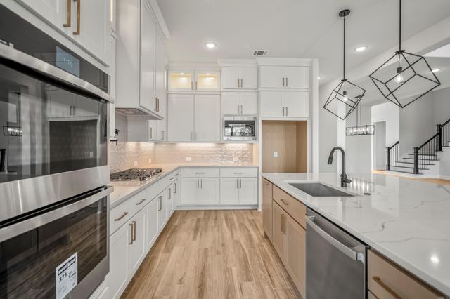 1719 Cathedral Bend Drive, Missouri City, TX 77459