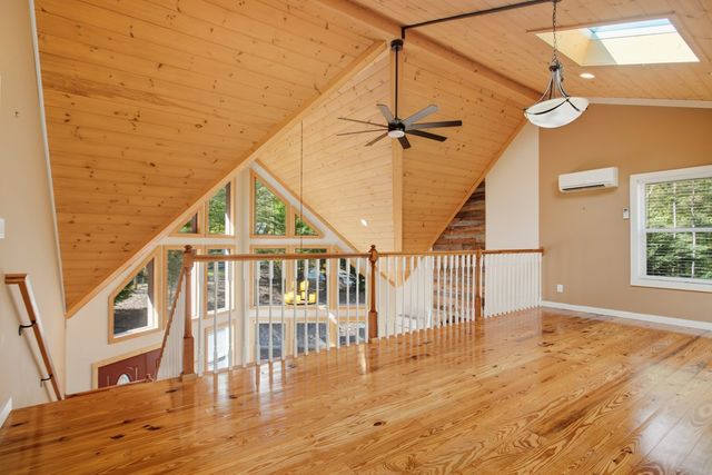 1466 Newport, Ellijay, GA 30540