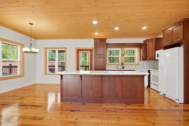 1466 Newport, Ellijay, GA 30540