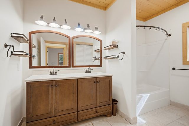 1466 Newport, Ellijay, GA 30540