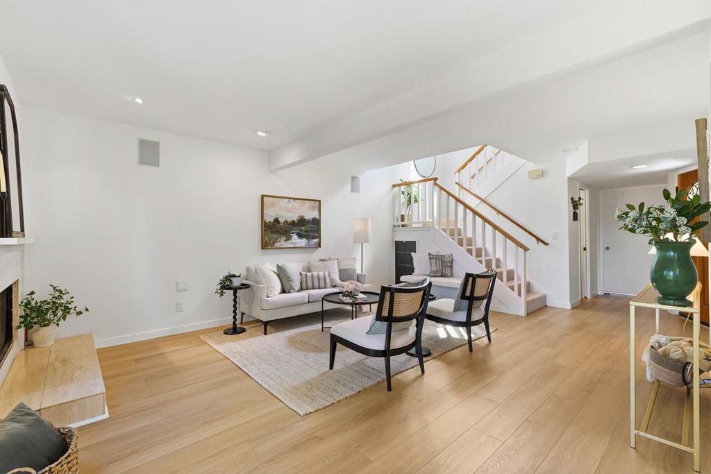 Image 10 of property listing at 11 Berkeley Court, Santa Cruz, CA 95062