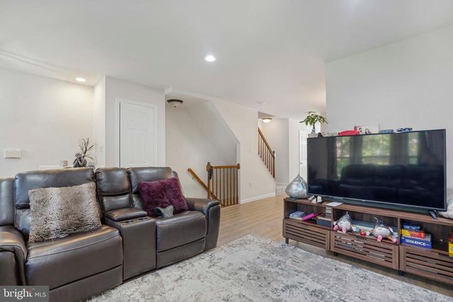 13118 PLOTNER FARM RD, Herndon, VA 20171