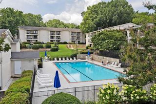 1150 COLLIER NW Road B5, Atlanta, GA 30318