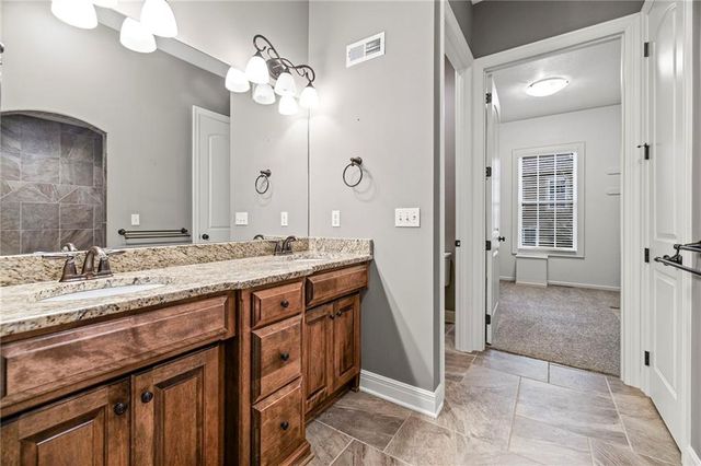 16639 W 168 Place, Olathe, KS 66062