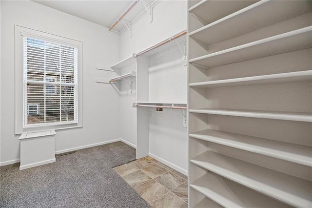 16639 W 168 Place, Olathe, KS 66062