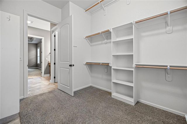 16639 W 168 Place, Olathe, KS 66062