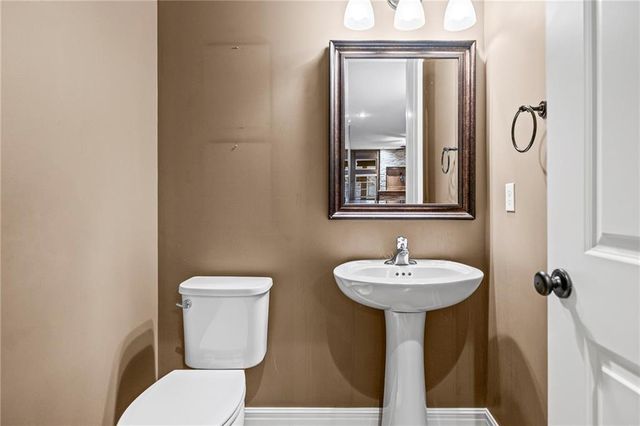 16639 W 168 Place, Olathe, KS 66062