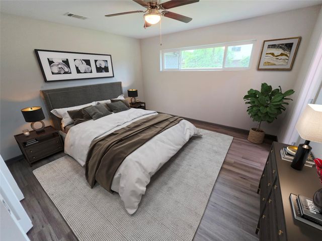 910 Royal Oak Drive, Dickinson, TX 77539