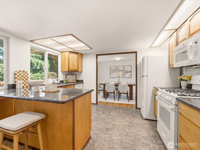 12570 SE 70th Street, Newcastle, WA 98056