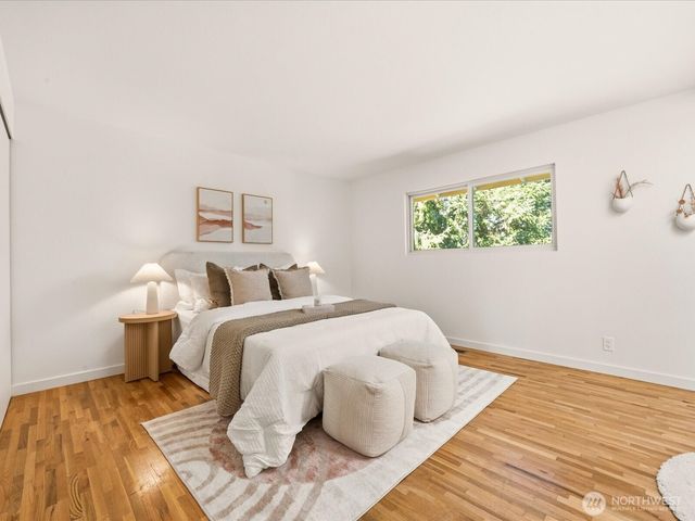 12570 SE 70th Street, Newcastle, WA 98056