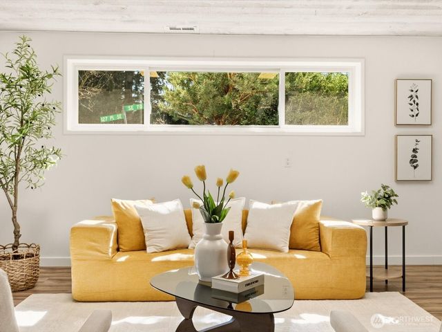 12570 SE 70th Street, Newcastle, WA 98056