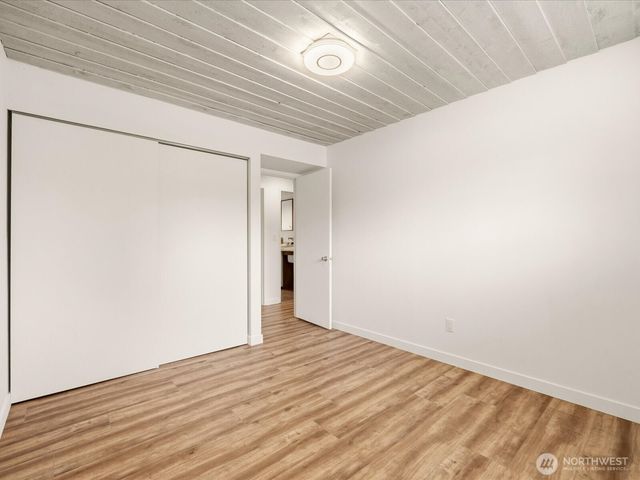 12570 SE 70th Street, Newcastle, WA 98056