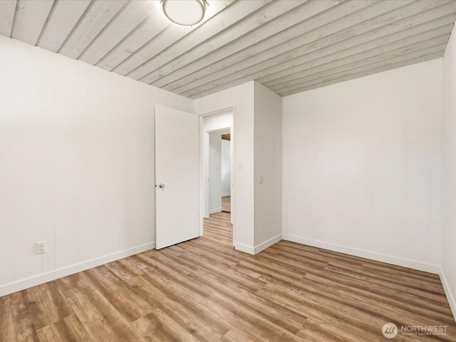 12570 SE 70th Street, Newcastle, WA 98056