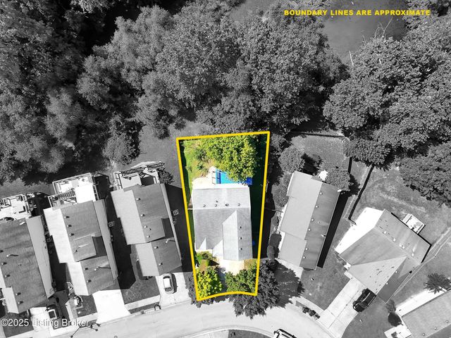 5812 Lake Erie Dr, Louisville, KY 40291