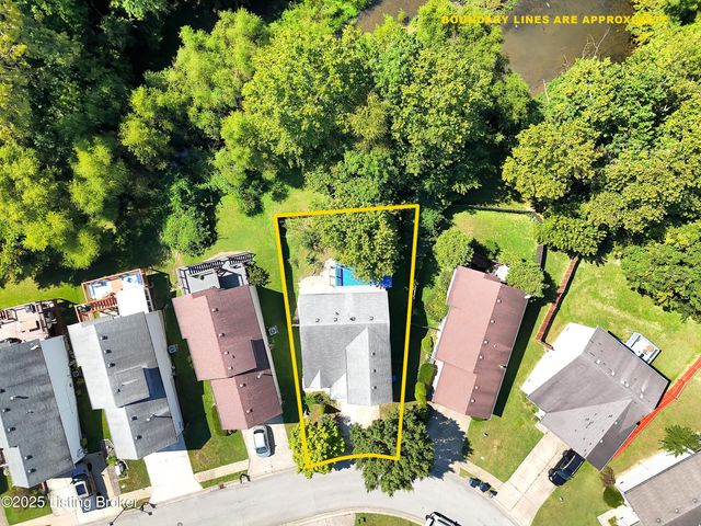 5812 Lake Erie Dr, Louisville, KY 40291