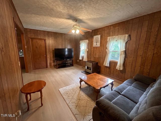 237 Kincheloe Road 237, Church Hill, TN 37642