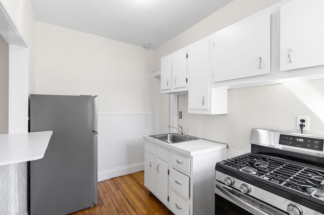 10 Melvin Ave 9, Boston, MA 02135
