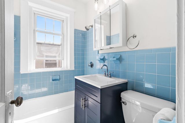10 Melvin Ave 9, Boston, MA 02135