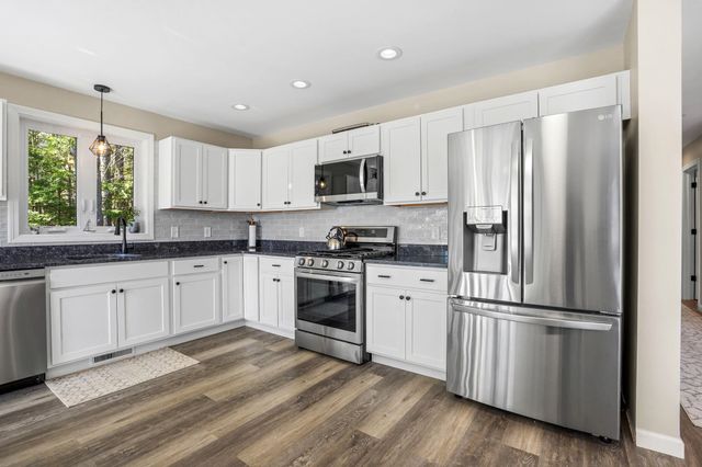 58 Damsite Road, Barnstead, NH 03225