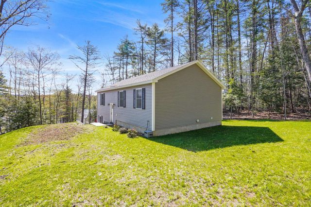 58 Damsite Road, Barnstead, NH 03225