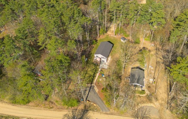 58 Damsite Road, Barnstead, NH 03225