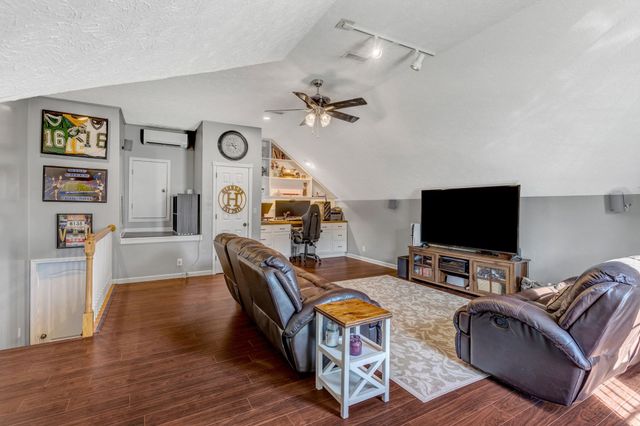 248 Allen Dr, Greenbrier, TN 37073