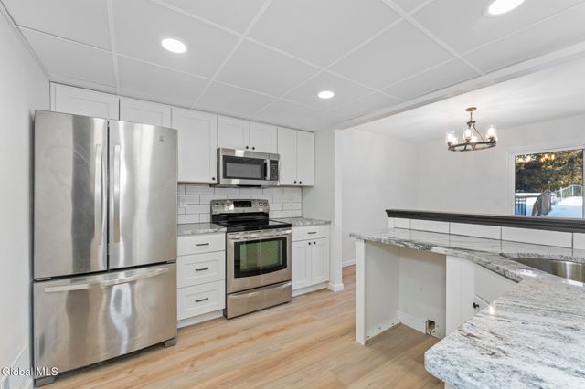 36 Eton Drive, Bethlehem, NY 12159