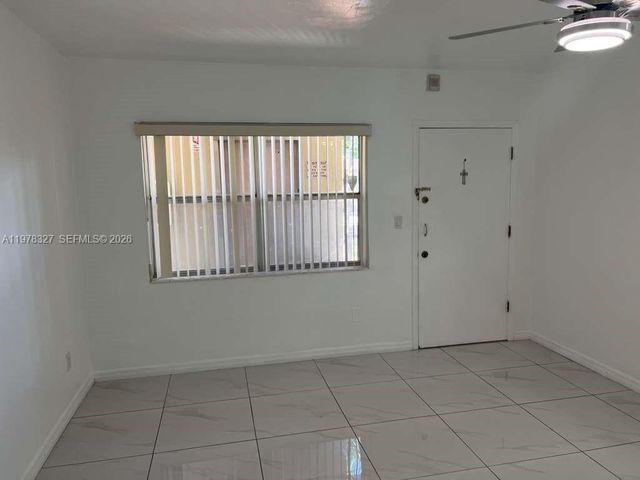7505 SW 82nd St 322, Miami, FL 33143