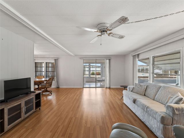 3226 SWEET BAY TERRACE, Sarasota, FL 34237