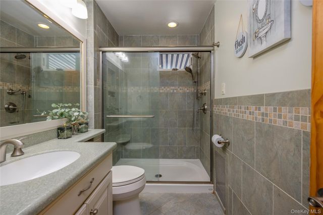 87 N Magnolia Street, Pearl River, NY 10965