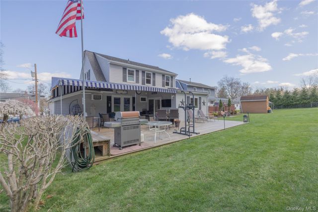 87 N Magnolia Street, Pearl River, NY 10965