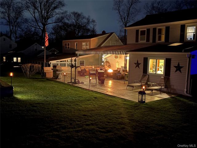 87 N Magnolia Street, Pearl River, NY 10965